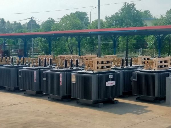 Máy biến áp 3 pha